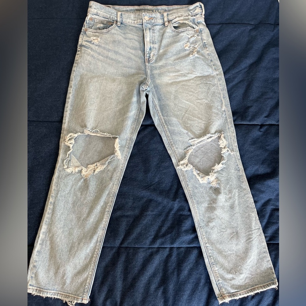 American Eagle Distressed Jeans